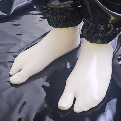 [PRE-SALE] Pearl White Tabi Socks (Ankle High)